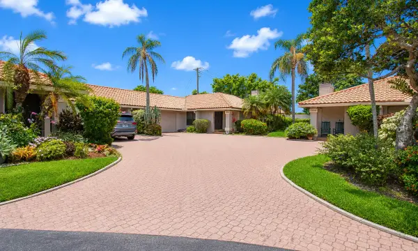7986 Palacio Del Mar Drive, Boca Raton, FL 33433