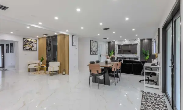 2633 NW Taft Street, Hollywood, FL 33020