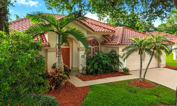 7607 Monclair Court, Lake Worth, FL 33467
