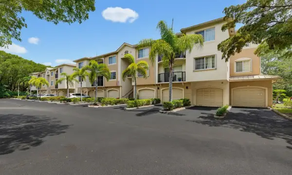 400 N Crestwood Ct Court N 417, Royal Palm Beach, FL 33411