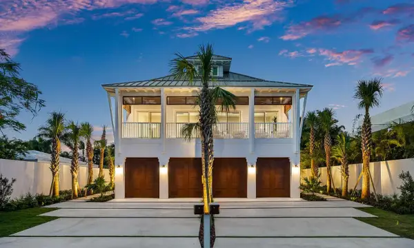 909 Bond Way, Delray Beach, FL 33483