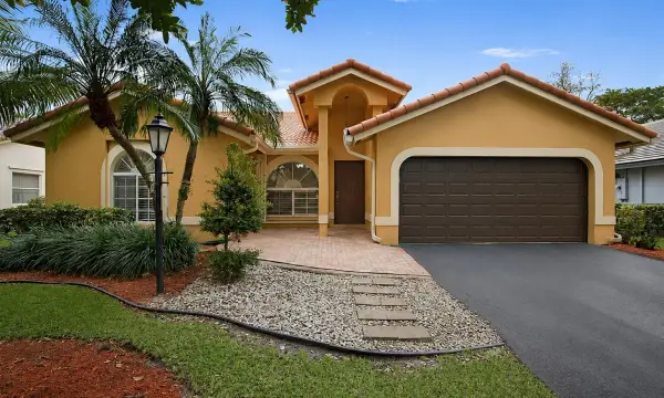 10325 NW 48th Court, Coral Springs, FL 33076