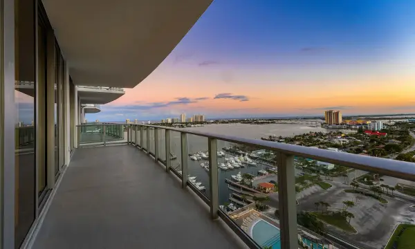 220 Lake Shore Drive 1911, Lake Park, FL 33403