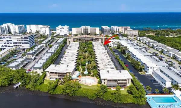 3605 S Ocean Boulevard 229, South Palm Beach, FL 33480