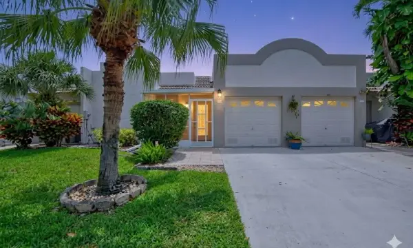 9095 Flynn Circle 6, Boca Raton, FL 33496
