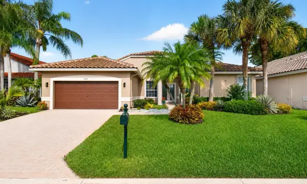 8969 Torcello Way, Boynton Beach, FL 33472