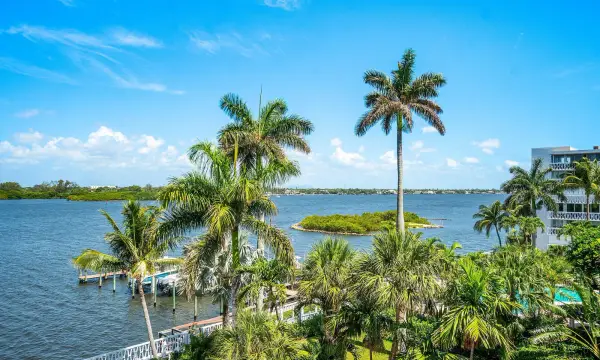 2505 S Ocean Boulevard 515, Palm Beach, FL 33480