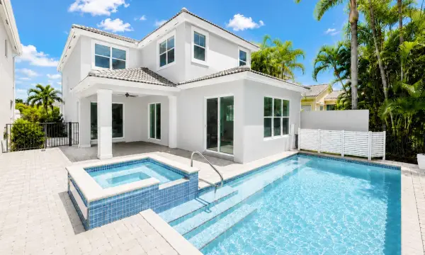 207 Isle Verde Way, Palm Beach Gardens, FL 33418