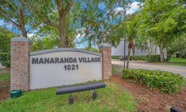 1021 Mockingbird Lane 303, Plantation, FL 33324