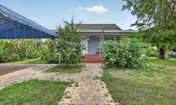 2465 Taylor Street, Hollywood, FL 33020