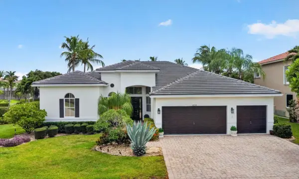 6733 Finamore Circle, Lake Worth, FL 33467