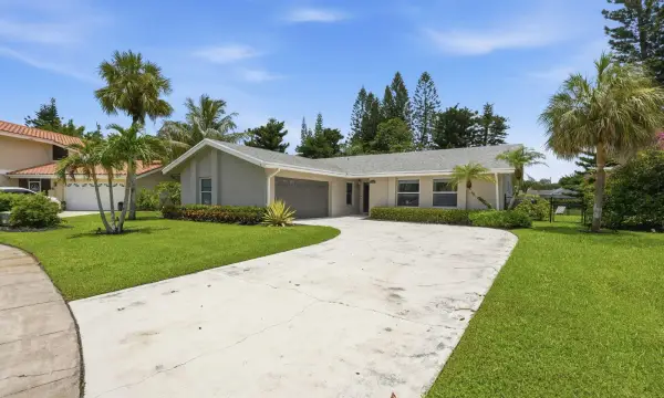 1799 Shower Tree Way, Wellington, FL 33414