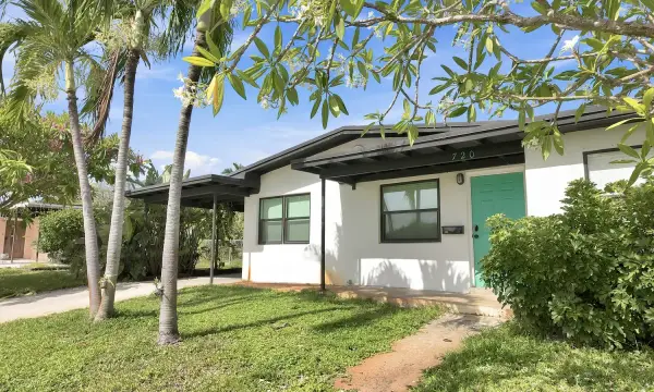 720 S 11th Street, Lantana, FL 33462