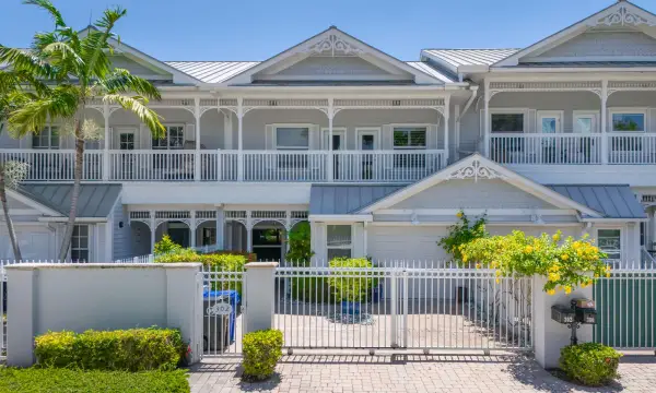 302 NE 11th Avenue, Fort Lauderdale, FL 33301