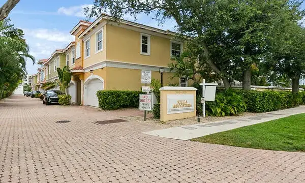 3020 NE 5th Terrace, Wilton Manors, FL 33334