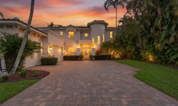 5133 Isabella Drive, Palm Beach Gardens, FL 33418