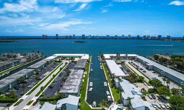 129 Lehane Terrace 133, North Palm Beach, FL 33408