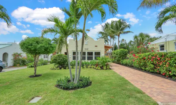 842 Selkirk Street, West Palm Beach, FL 33405