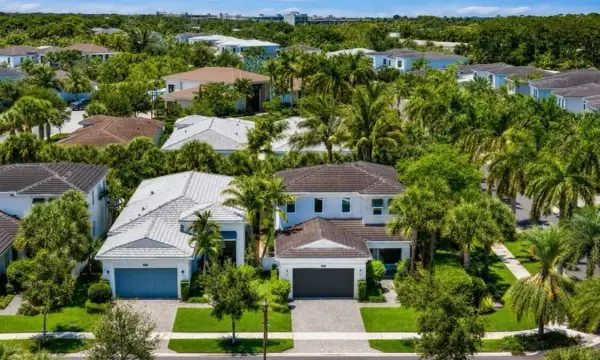 5603 Delacroix Terrace, Palm Beach Gardens, FL 33418
