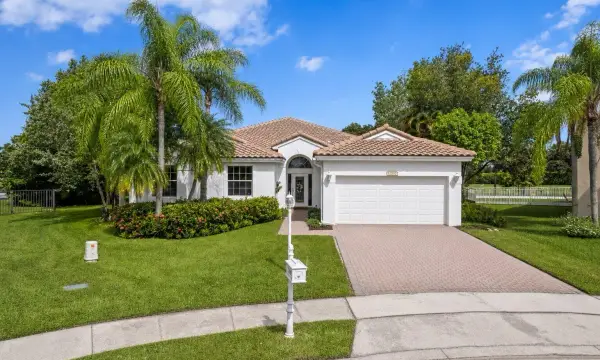12800 Yardley Drive, Boca Raton, FL 33428