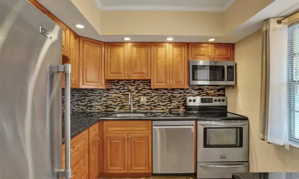 651 NW 80th Terrace 207, Margate, FL 33063