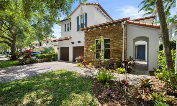 956 Mill Creek Drive, Palm Beach Gardens, FL 33410