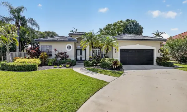 1365 E Barwick Ranch Circle, Delray Beach, FL 33445