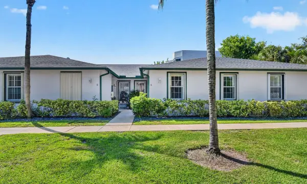 3162 Via Poinciana 6, Lake Worth, FL 33467