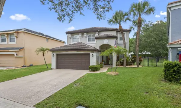 7518 Oak Grove Circle, Lake Worth, FL 33467