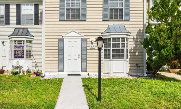 304 Georgian Park Drive, Jupiter, FL 33458