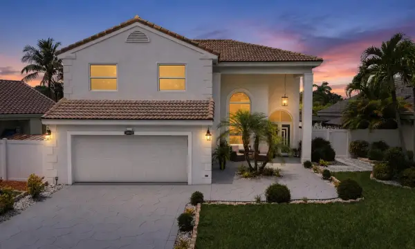 14040 Richwood Place, Davie, FL 33325