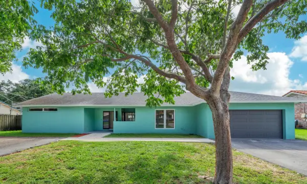 1941 SW 73rd Avenue, Plantation, FL 33317