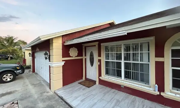 7526 SW 7th Court, North Lauderdale, FL 33068