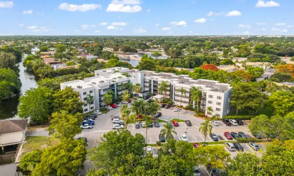1021 Mockingbird Lane 211, Plantation, FL 33324