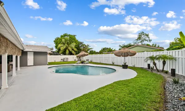 8552 Shadow Wood Boulevard, Coral Springs, FL 33071