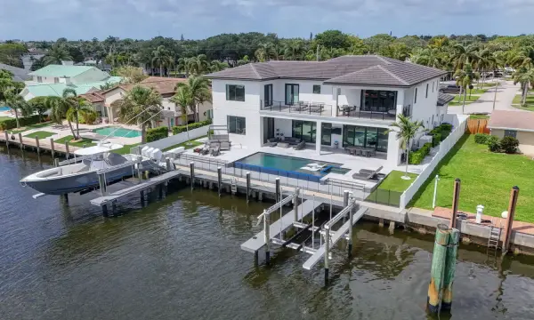 824 Shore Drive, North Palm Beach, FL 33408