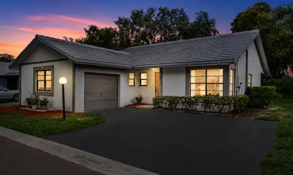 425 Shadow Wood Lane, Coral Springs, FL 33071