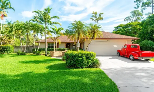 12101 Tumbleweed Court, Wellington, FL 33414