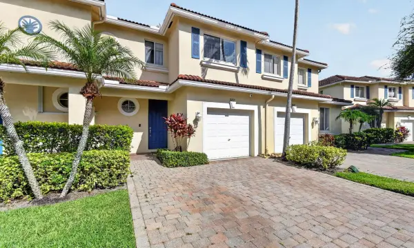 3117 N Evergreen Circle, Boynton Beach, FL 33426
