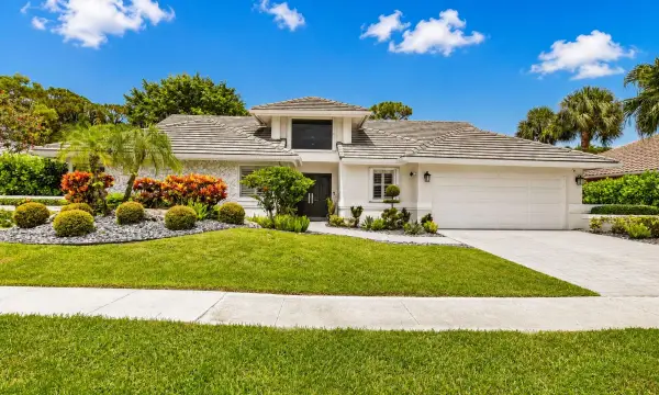 4480 NW 28th Avenue, Boca Raton, FL 33434