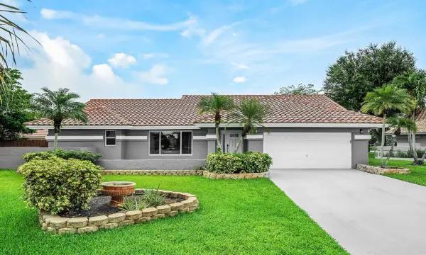 5781 Laurel Green Circle, Boynton Beach, FL 33437