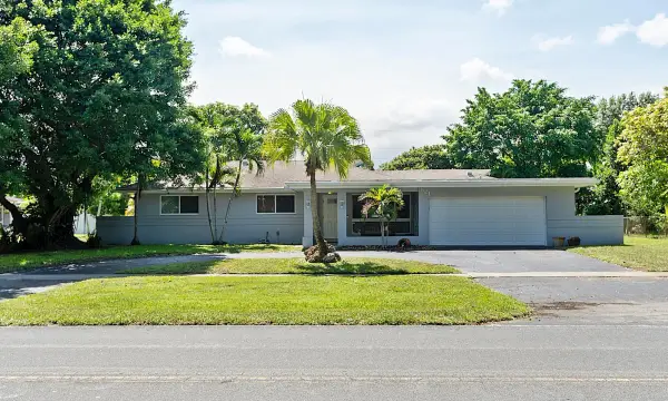 521 SW 59th Avenue, Plantation, FL 33317