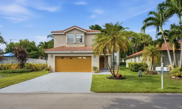 18241 NW 8th Street, Pembroke Pines, FL 33029