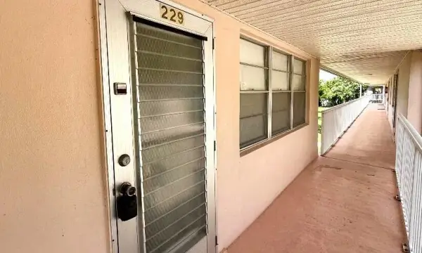 229 Dorchester J, West Palm Beach, FL 33417