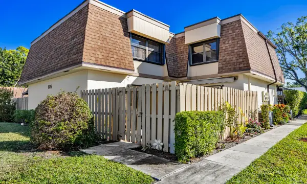 825 NW 30th Avenue A, Delray Beach, FL 33445