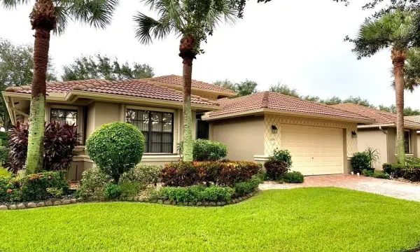 8041 E Via Grande, Boynton Beach, FL 33437
