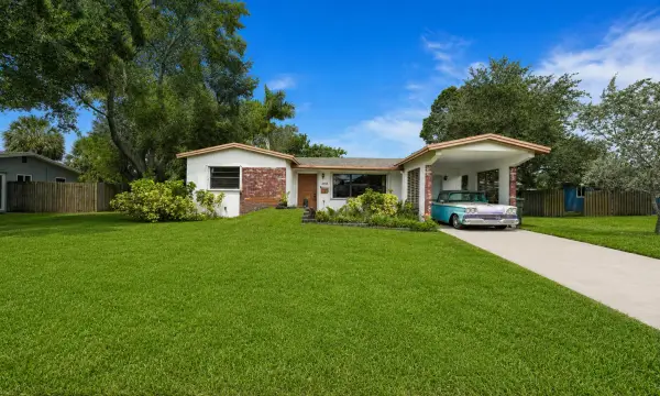 3358 SW 16th Court SW, Fort Lauderdale, FL 33312