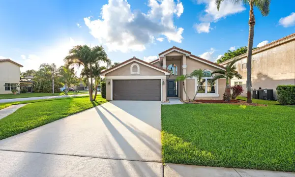 8657 Tourmaline Boulevard, Boynton Beach, FL 33472