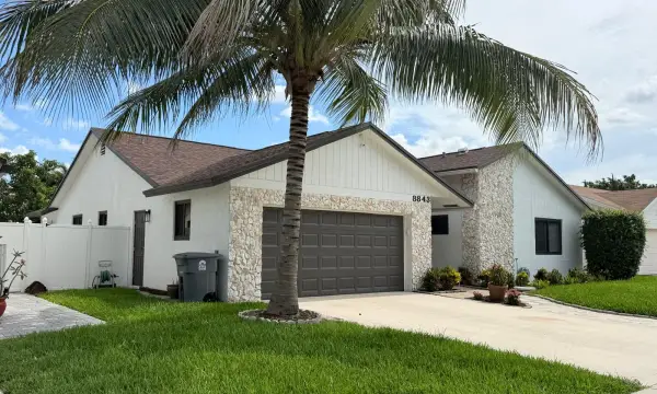 8843 SW 16th Street, Boca Raton, FL 33433