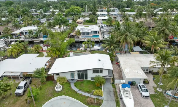 2518 Key Largo Lane, Fort Lauderdale, FL 33312